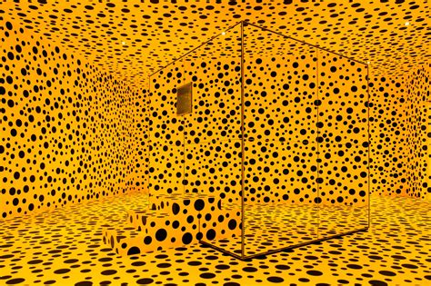 installation art yayoi kusama.